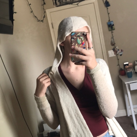 Cream Cardigan - Picture 2 of 4